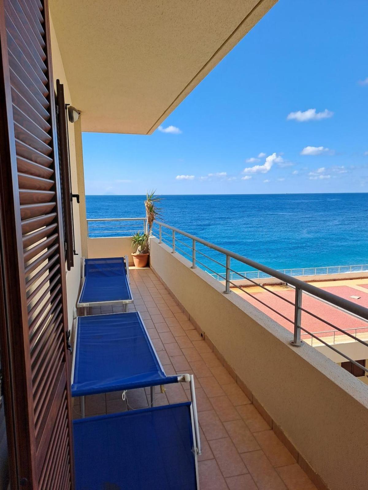 Sea House Bagnara Calabra Apartment Екстериор снимка